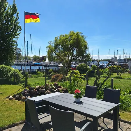 Apartment Schleiblick - Traumhafte Auf Privatem Wassergrundstueck *